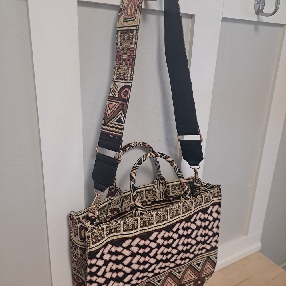 Vivance Boho Woven Tote Bag with Strap - Picture 2 of 4